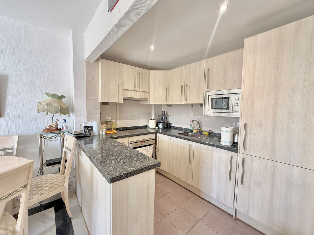 Appartement te koop in Fuengirola | 2 slaapkamers H5306737