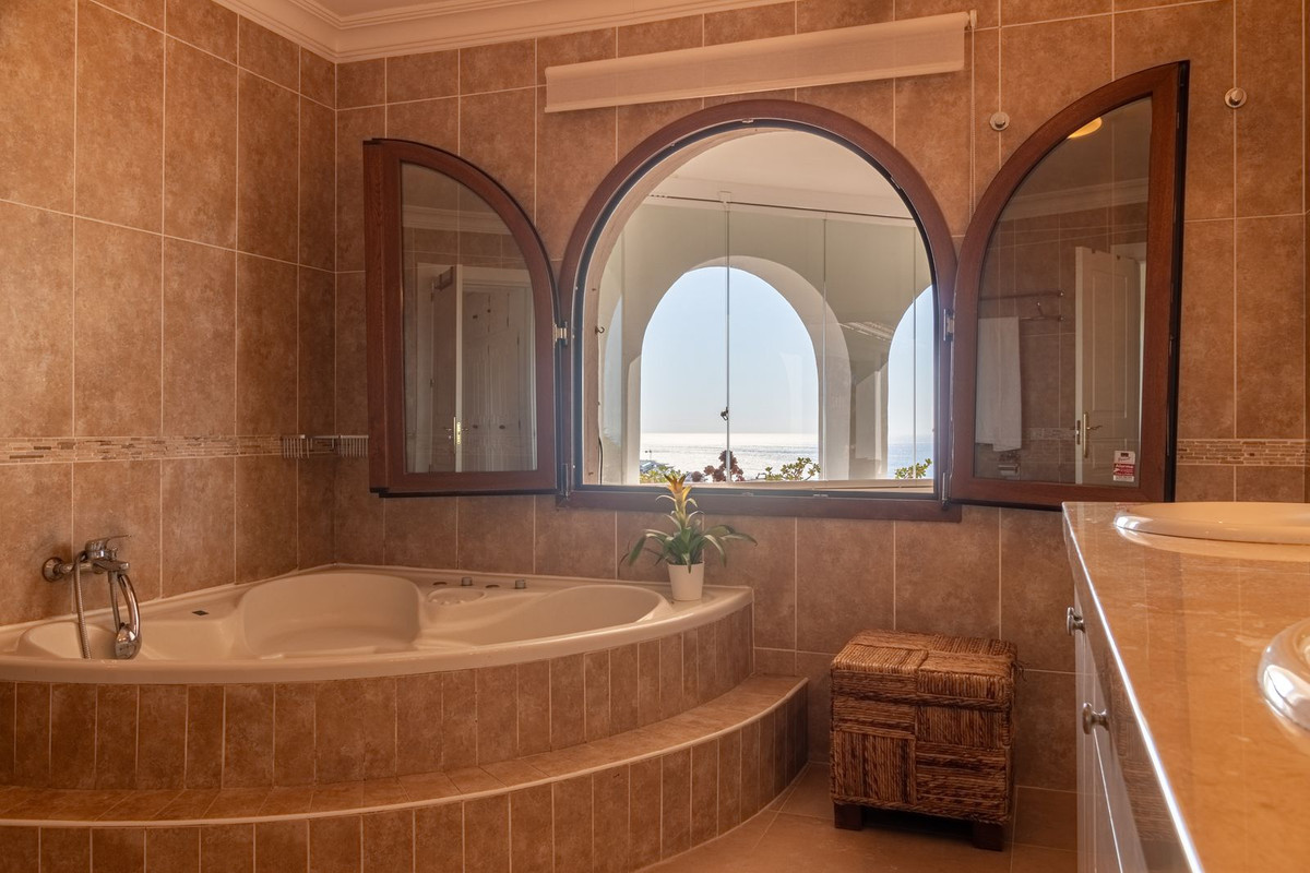 Huis te koop in Fuengirola | 6 slaapkamers H5309953