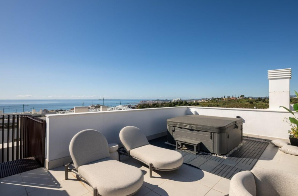 Appartement te koop in Fuengirola | 2 slaapkamers H5347915