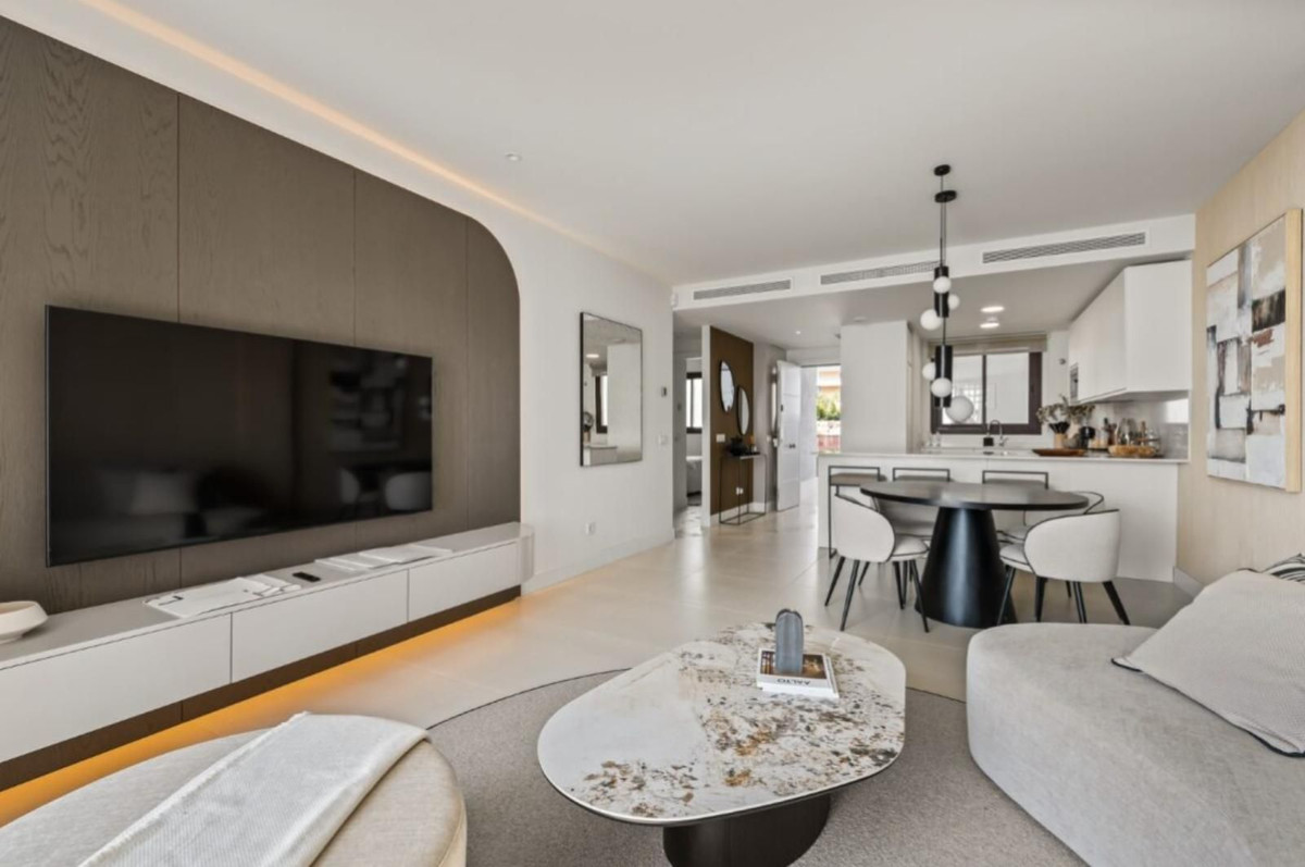 Appartement te koop in Fuengirola | 2 slaapkamers H5347915