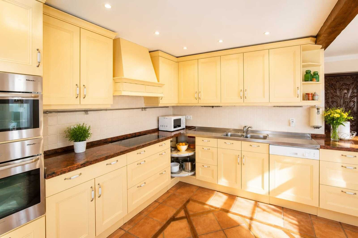 Huis te koop in Fuengirola | 6 slaapkamers H5383582