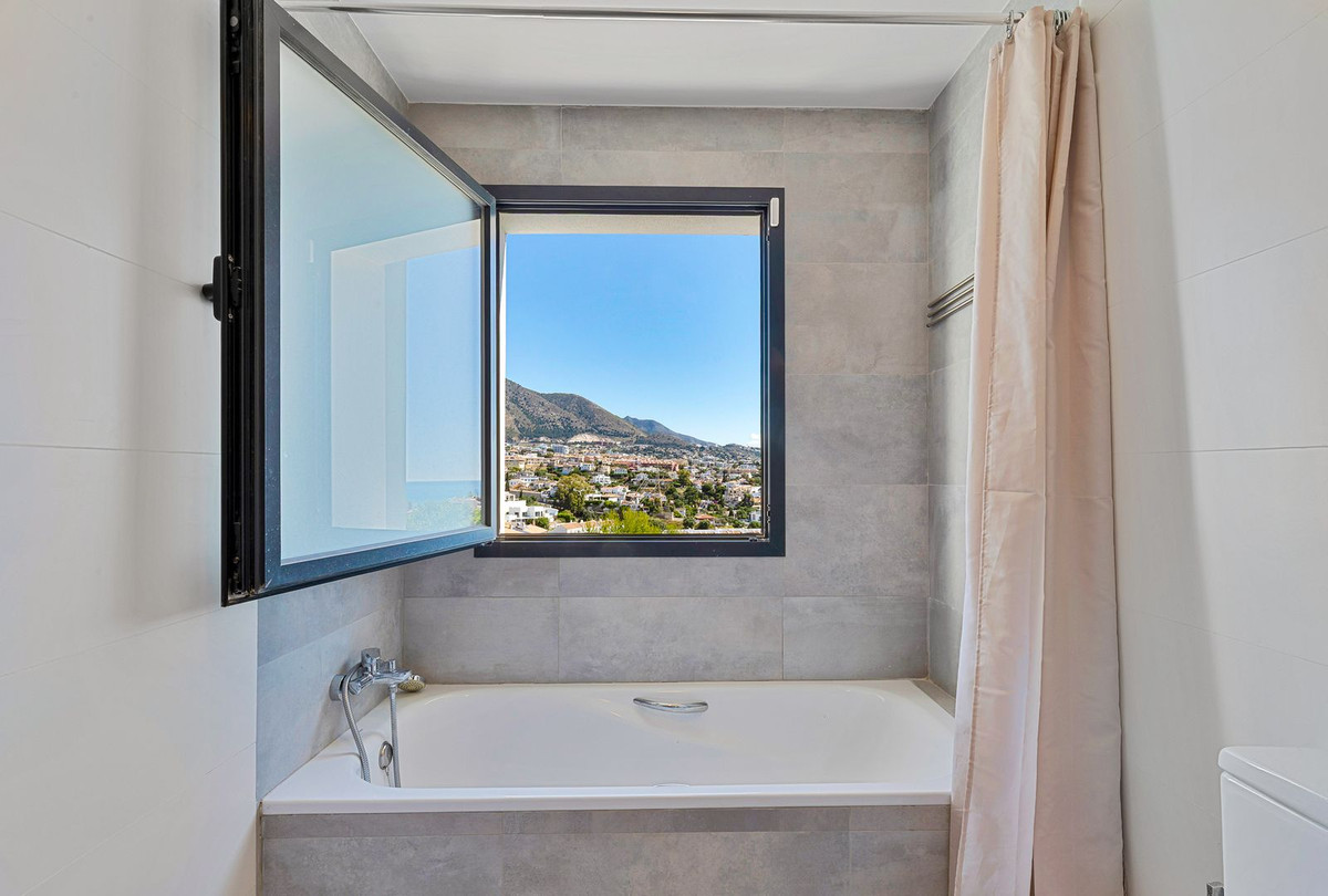 Huis te koop in Fuengirola | 3 slaapkamers H5387758