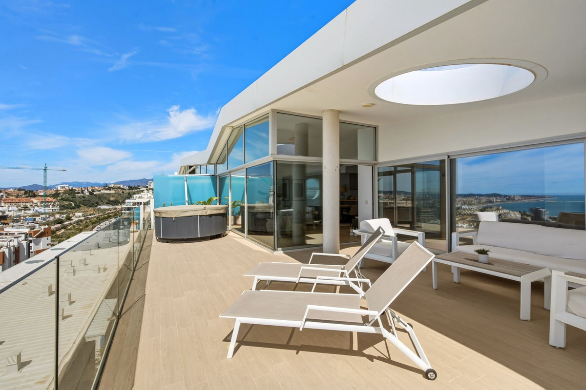 Penthouse te koop in Fuengirola | 4 slaapkamers H5397214