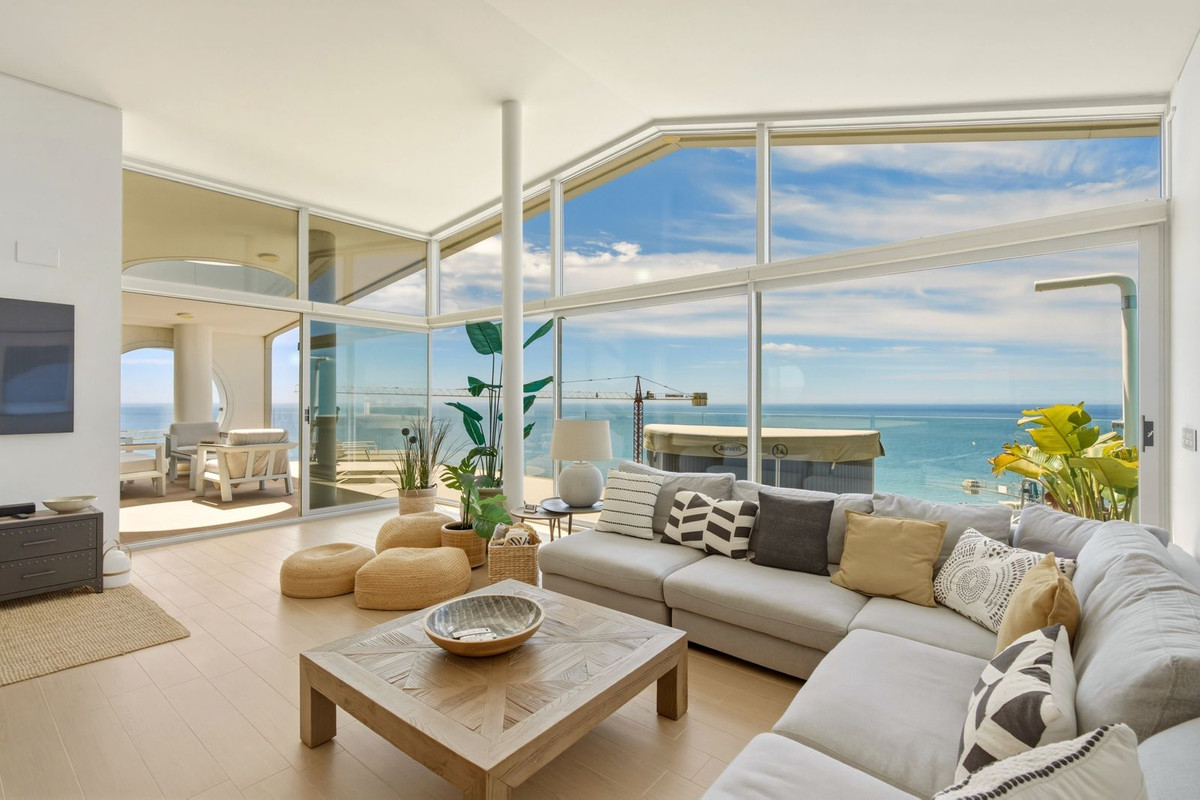 Penthouse te koop in Fuengirola | 4 slaapkamers H5397214