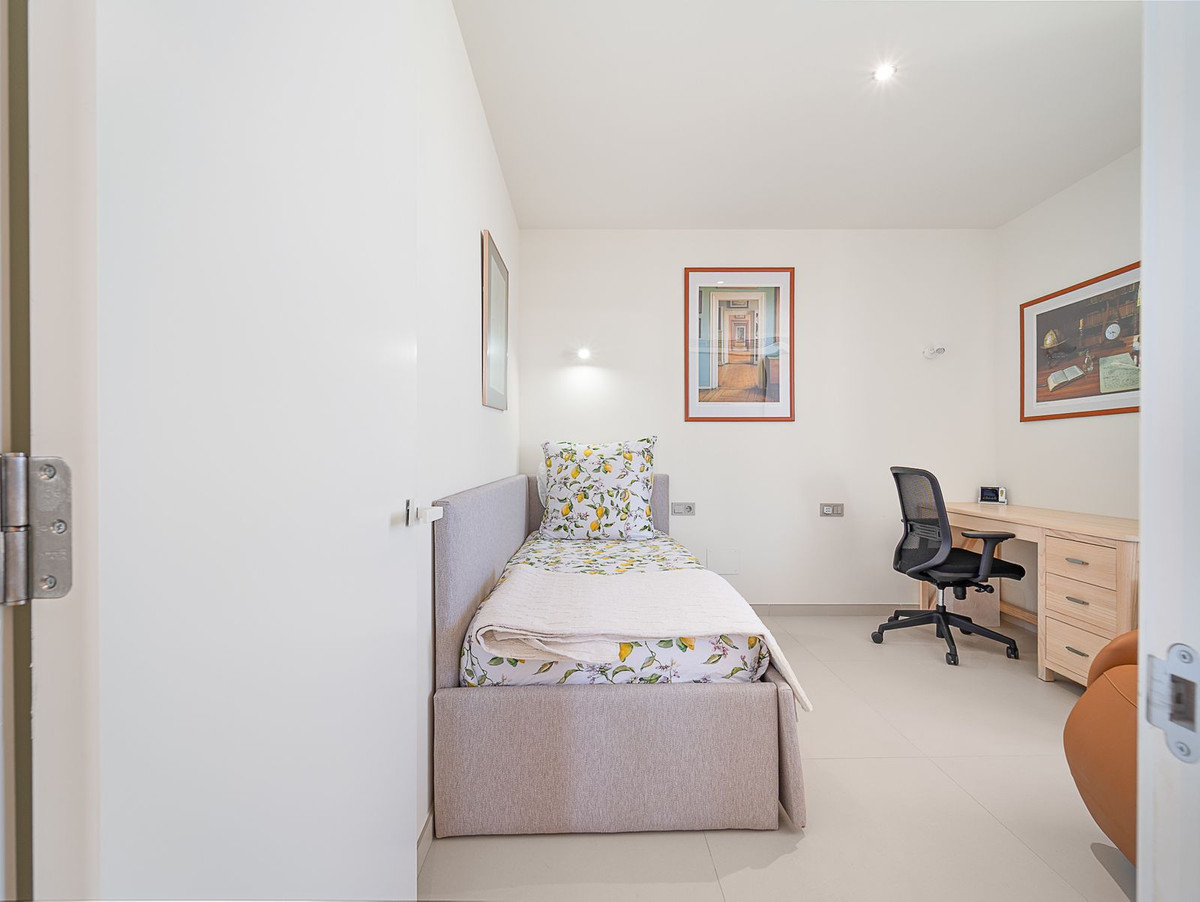 Appartement te koop in Fuengirola | 2 slaapkamers H5397607