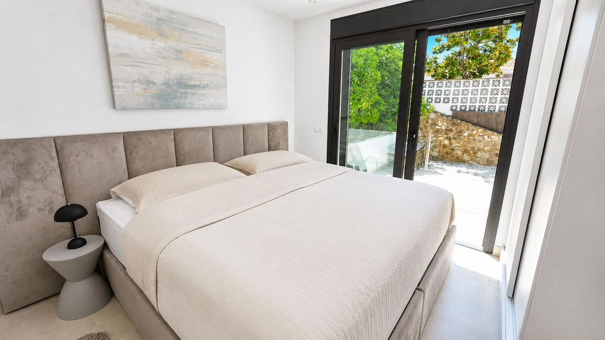 Huis te koop in Fuengirola | 4 slaapkamers H5402854