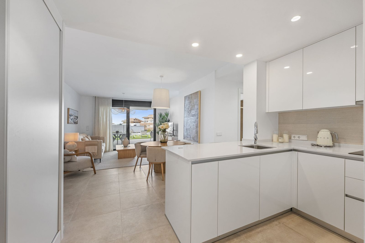 Appartement te koop in Fuengirola | 2 slaapkamers H5447536