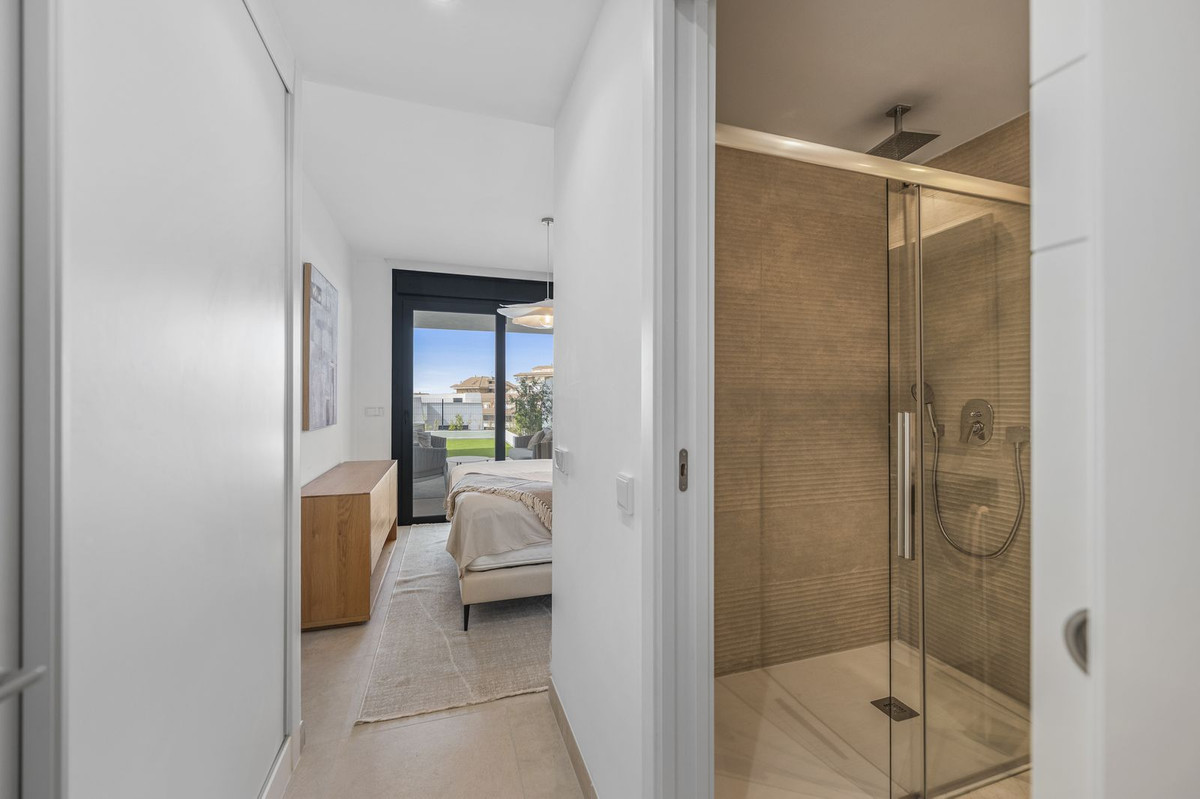 Appartement te koop in Fuengirola | 2 slaapkamers H5447536