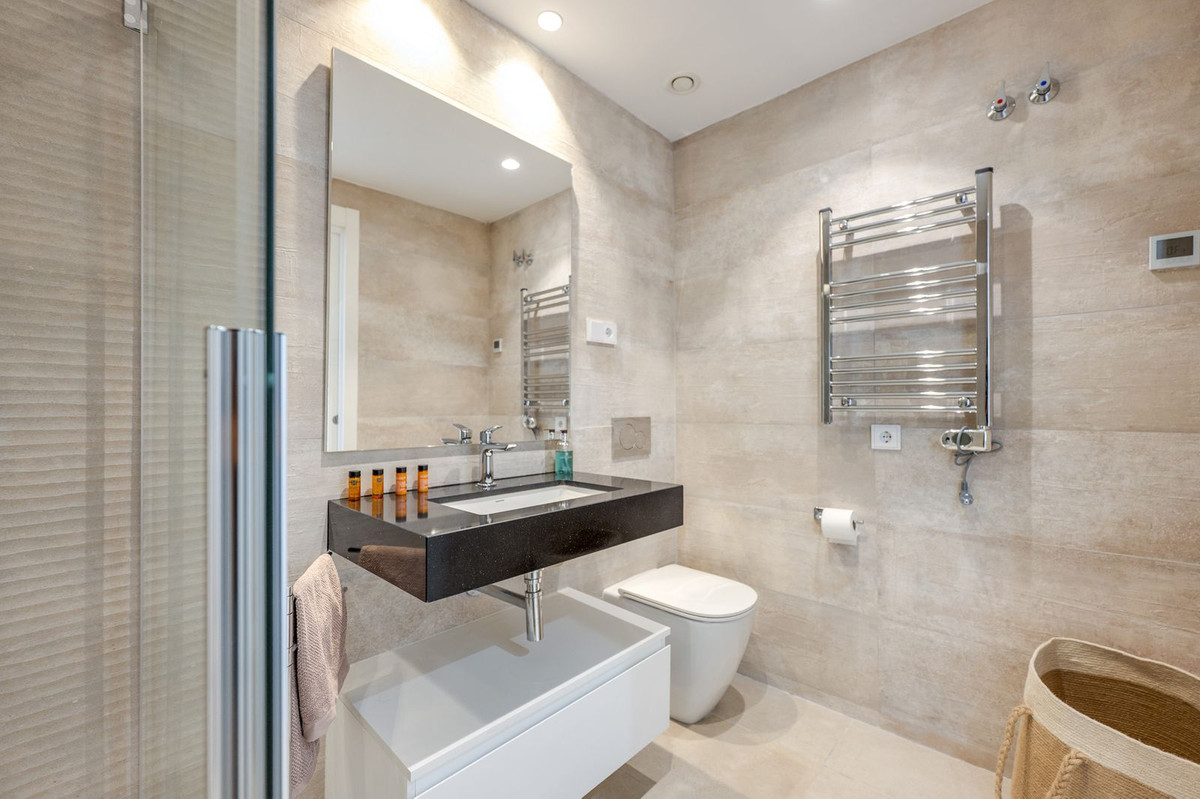 Appartement te koop in Fuengirola | 2 slaapkamers H5447536