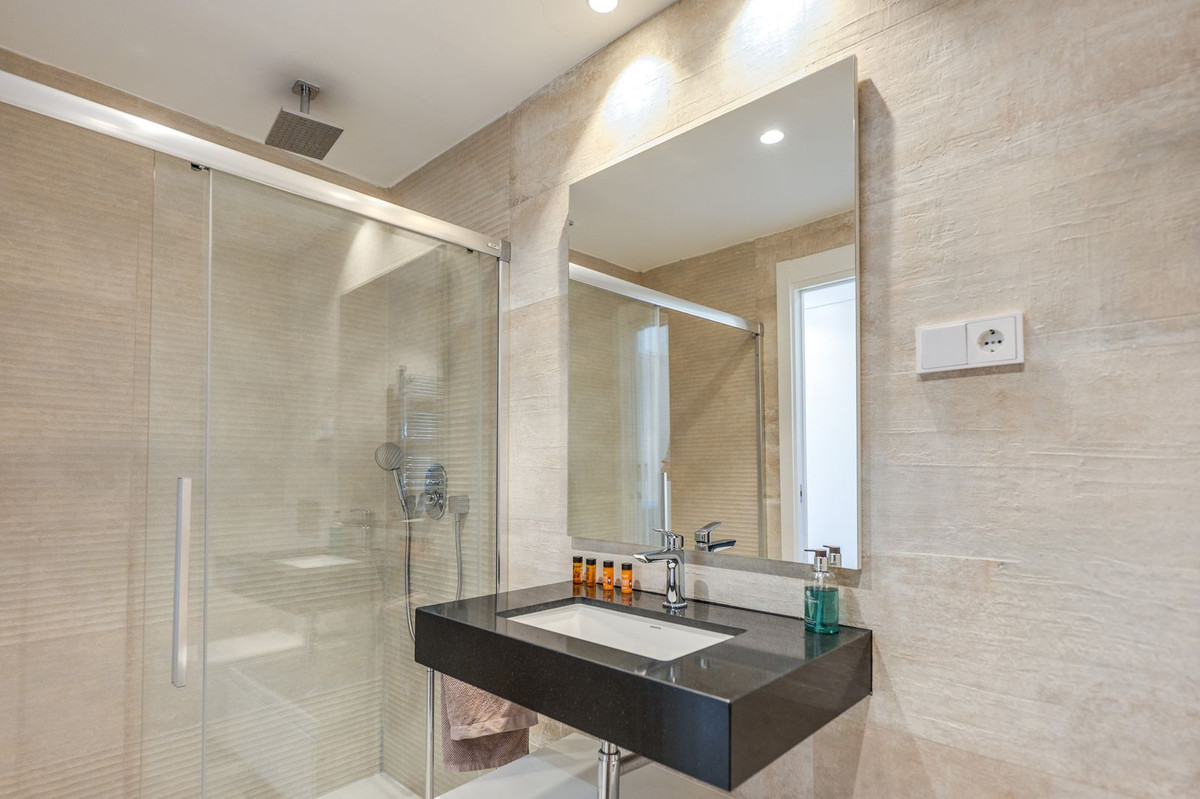 Appartement te koop in Fuengirola | 2 slaapkamers H5447536