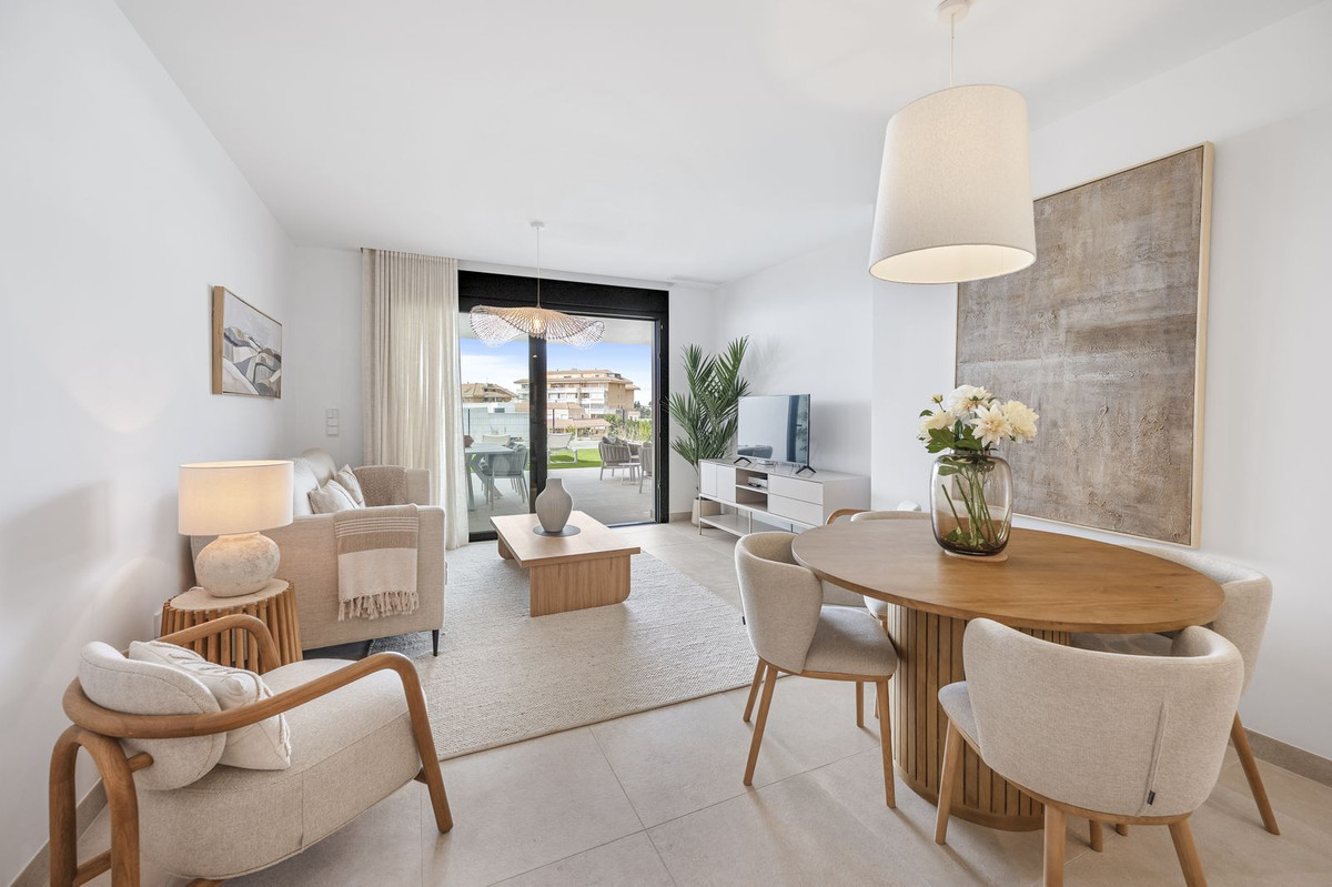 Appartement te koop in Fuengirola | 2 slaapkamers H5447536