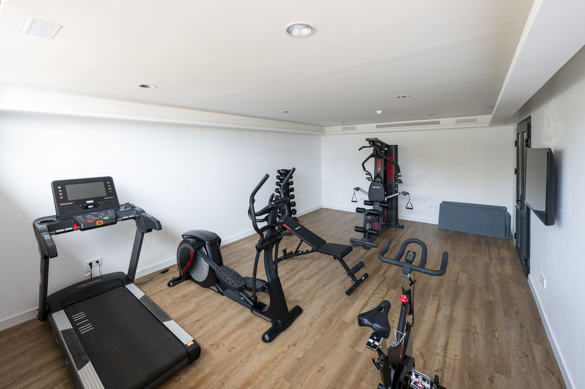 Appartement te koop in Fuengirola | 2 slaapkamers H5447536