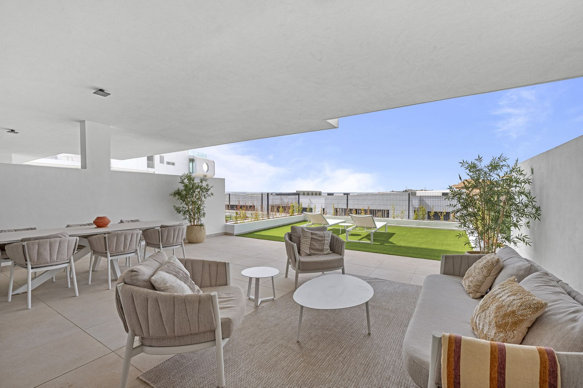 Appartement te koop in Fuengirola | 2 slaapkamers H5447536
