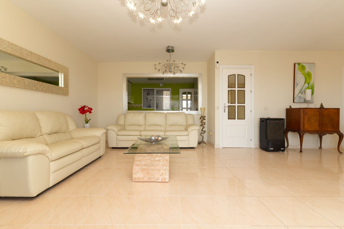 Appartement te koop in Fuengirola | 3 slaapkamers H5457286
