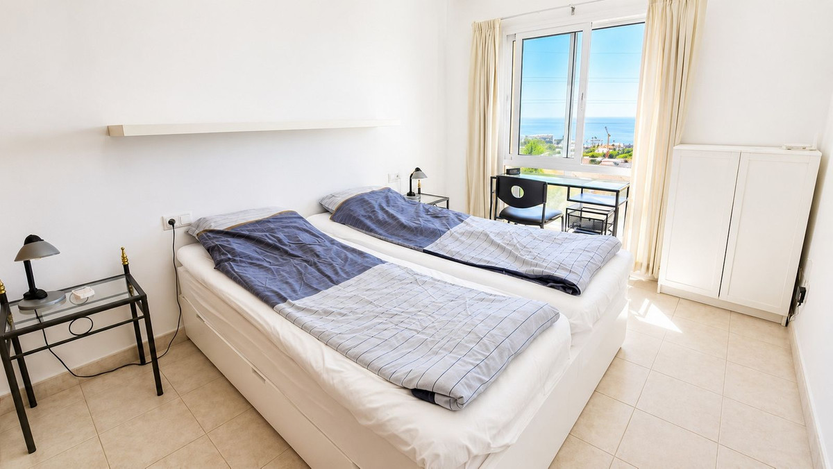 Appartement te koop in Fuengirola | 2 slaapkamers H5472010