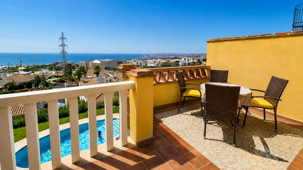 Appartement te koop in Fuengirola | 2 slaapkamers H5472010