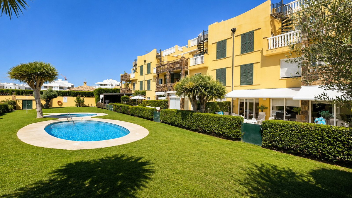 Appartement te koop in Fuengirola | 2 slaapkamers H5472010