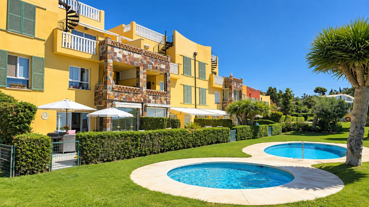 Appartement te koop in Fuengirola | 2 slaapkamers H5472010