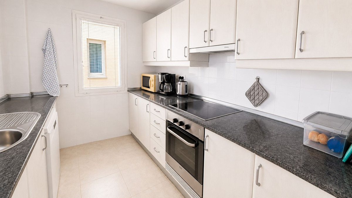 Appartement te koop in Fuengirola | 2 slaapkamers H5472010