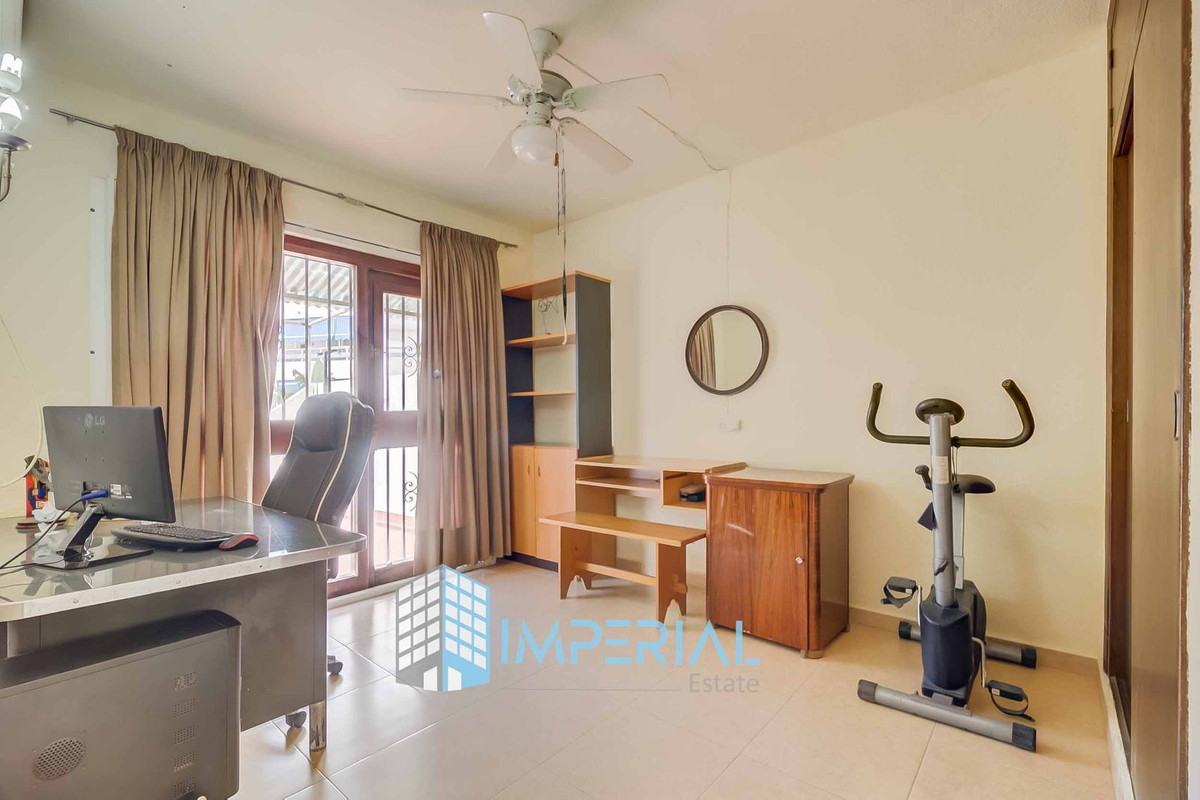 Huis te koop in Fuengirola | 4 slaapkamers H5494993