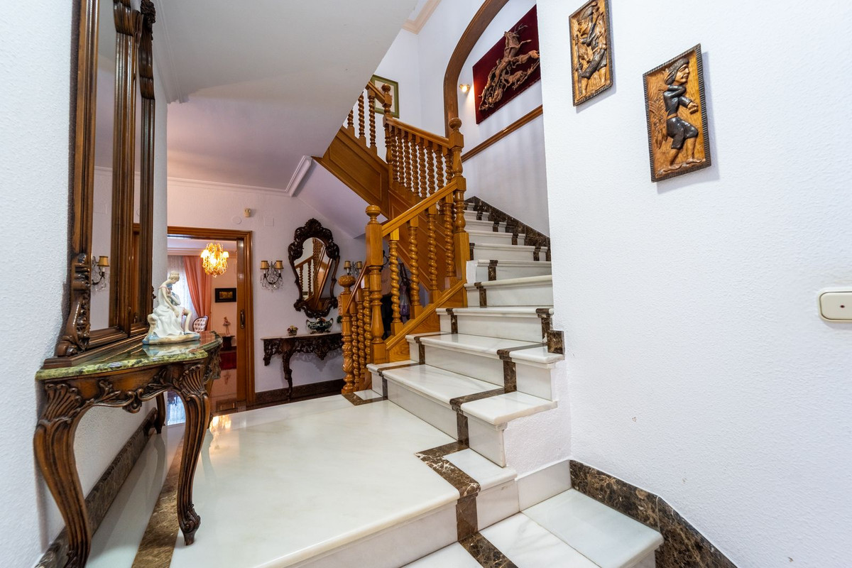 Huis te koop in Fuengirola | 5 slaapkamers H5506975