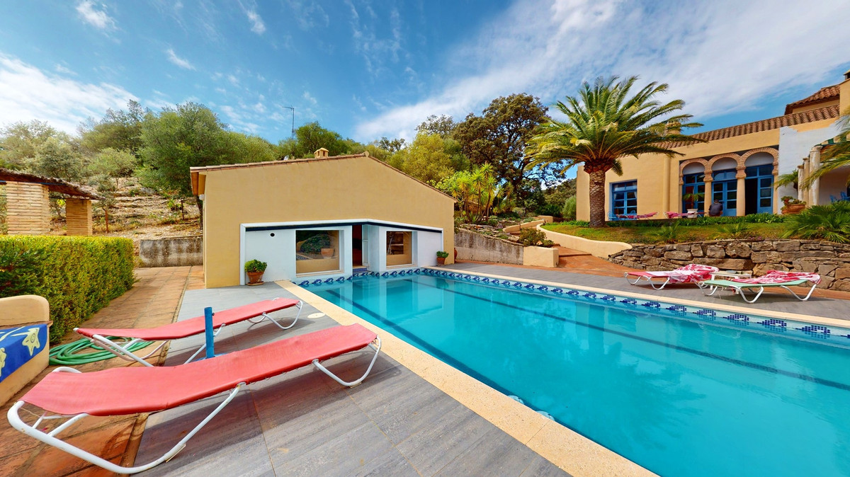Finca - Cortijo te koop in Gaucín | 9 slaapkamers H4750678