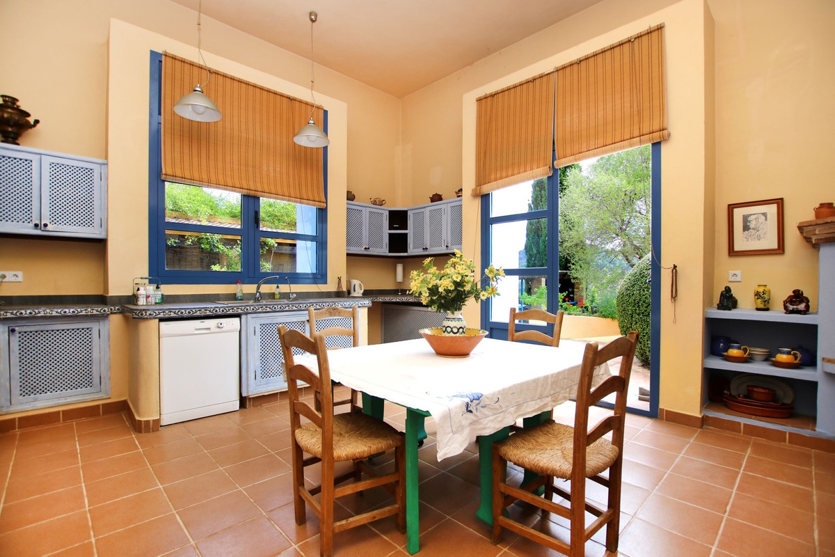 Finca - Cortijo te koop in Gaucín | 9 slaapkamers H4750678