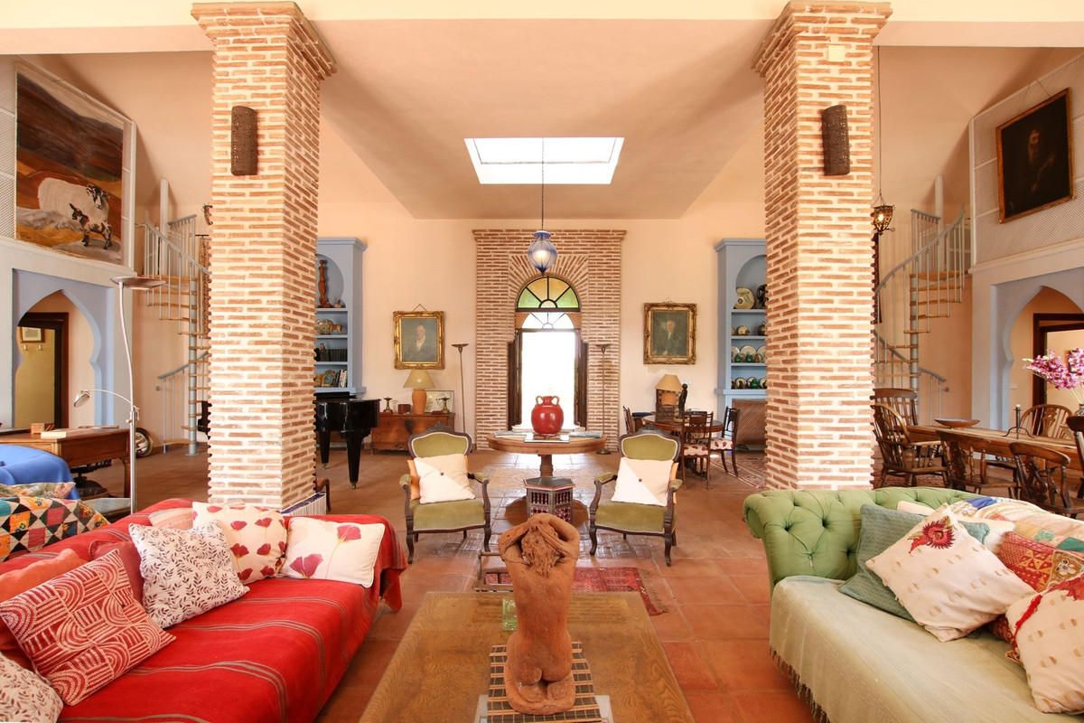 Finca - Cortijo te koop in Gaucín | 9 slaapkamers H4750678
