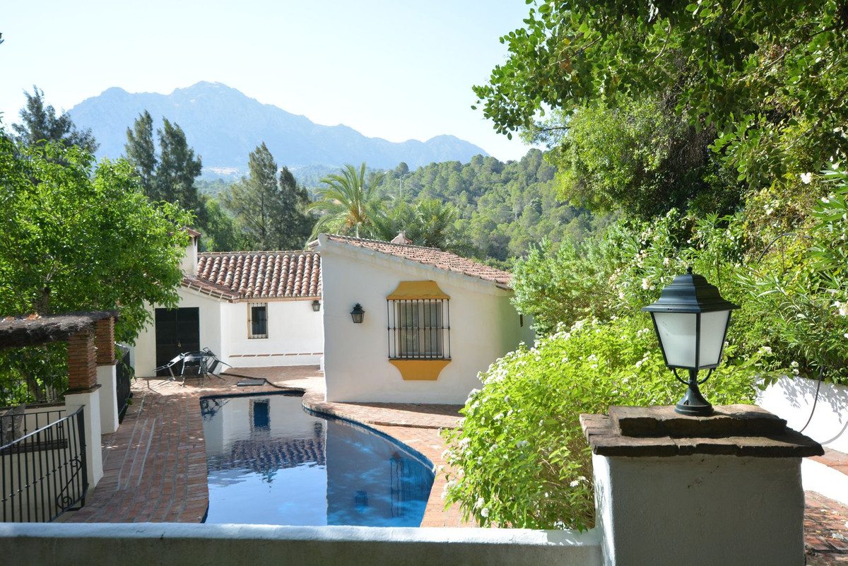 Finca - Cortijo te koop in Gaucín | 8 slaapkamers H5107468