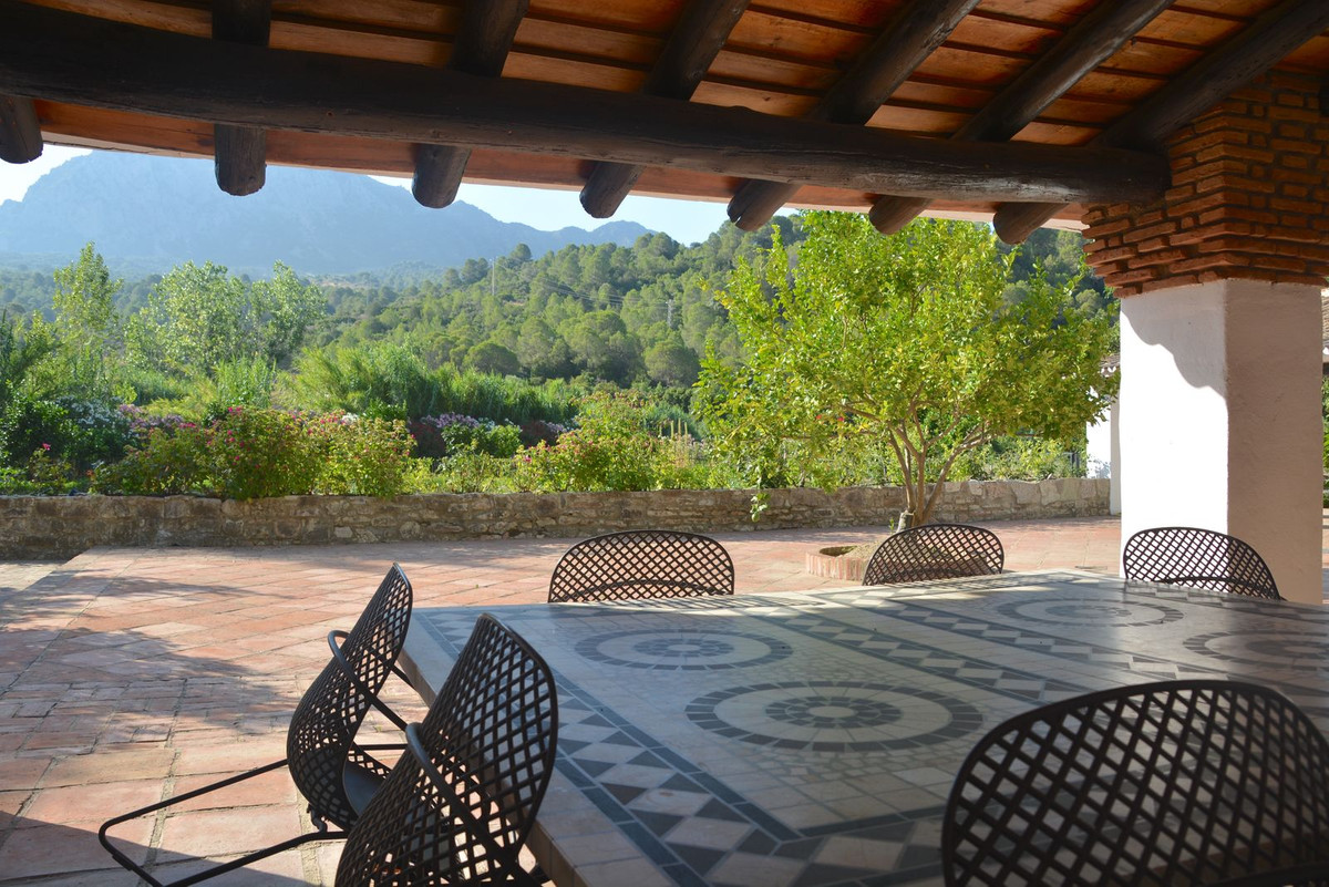 Finca - Cortijo te koop in Gaucín | 8 slaapkamers H5107468