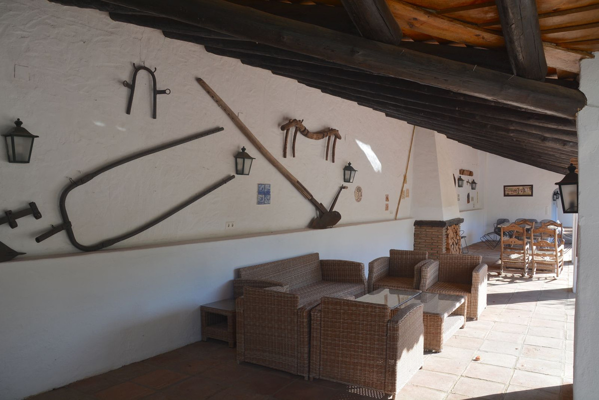 Finca - Cortijo te koop in Gaucín | 8 slaapkamers H5107468