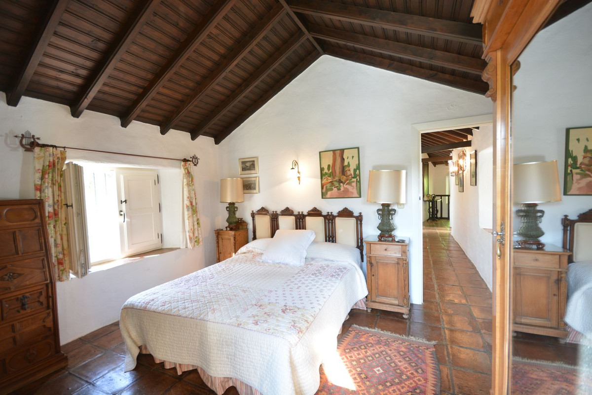 Finca - Cortijo te koop in Gaucín | 8 slaapkamers H5107468