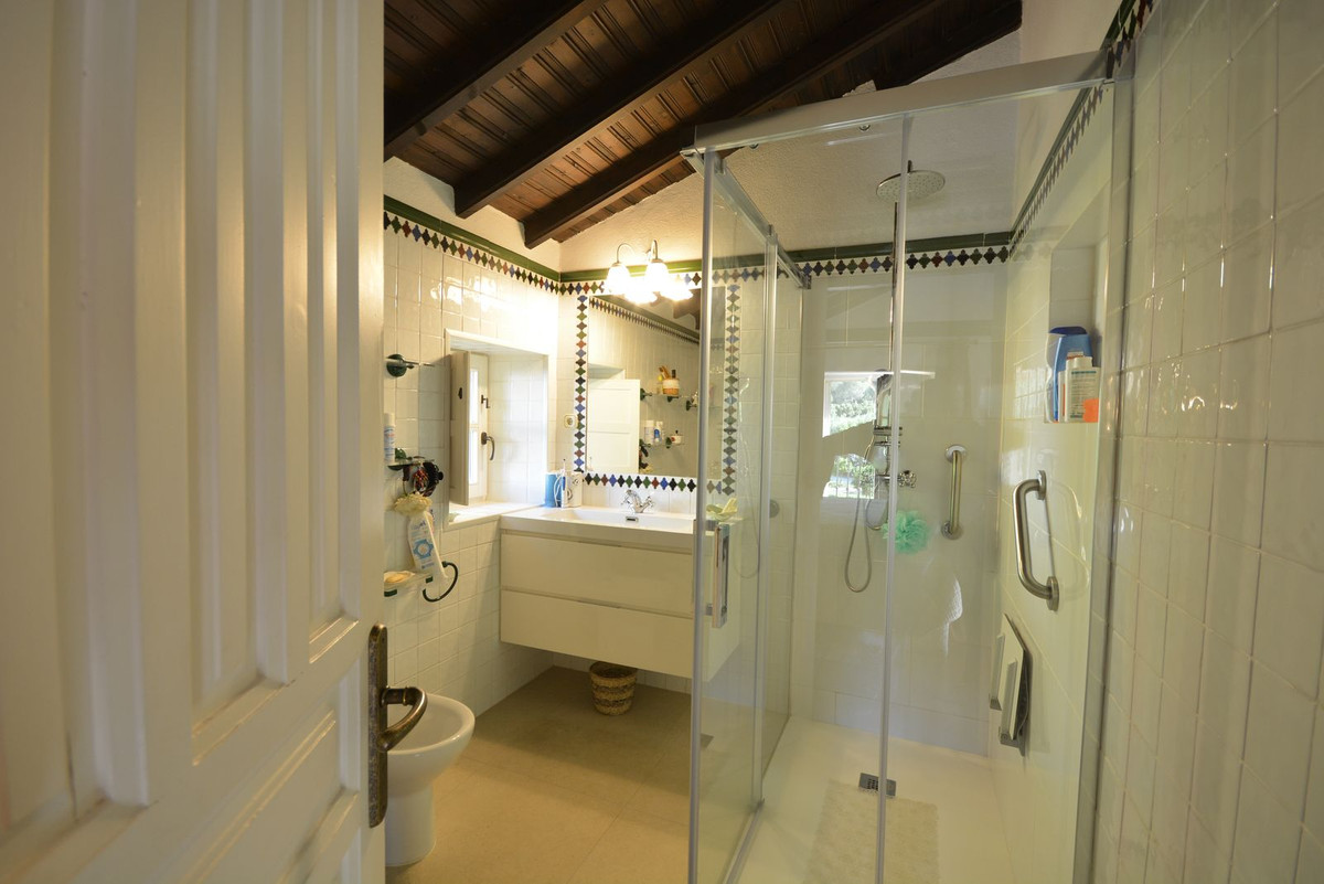 Finca - Cortijo te koop in Gaucín | 8 slaapkamers H5107468
