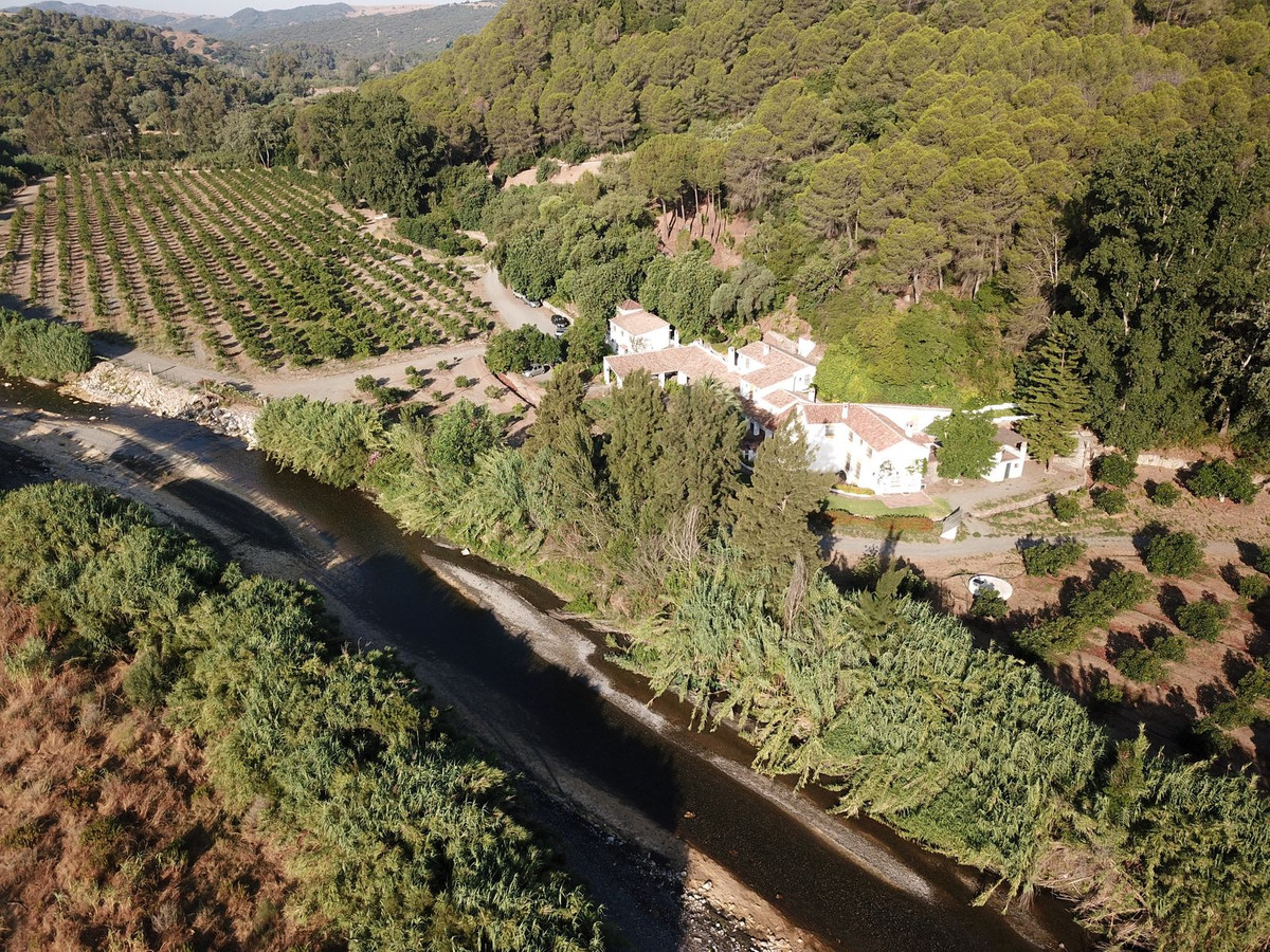 Finca - Cortijo te koop in Gaucín | 8 slaapkamers H5107468