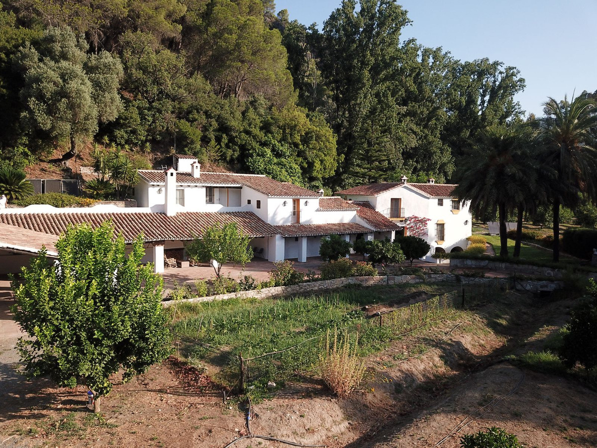 Finca - Cortijo te koop in Gaucín | 8 slaapkamers H5107468