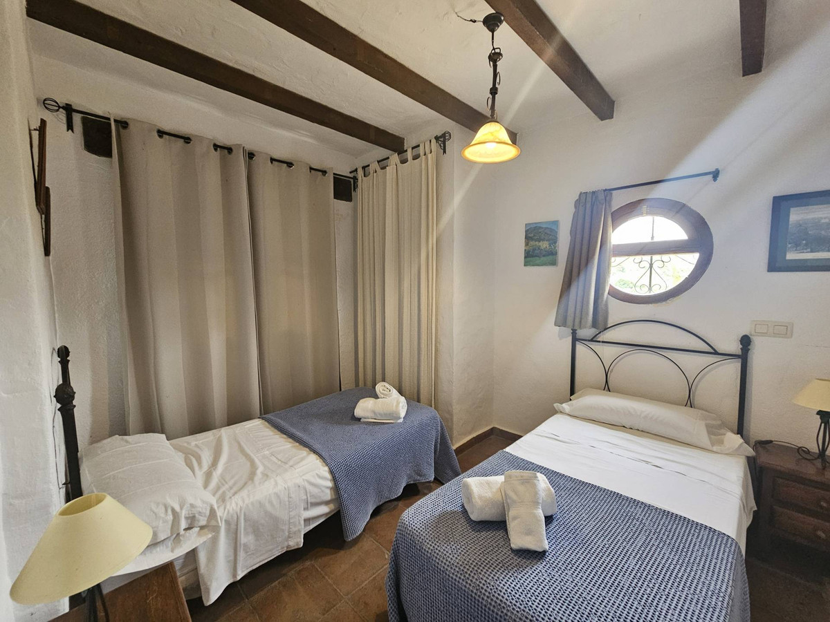 Finca - Cortijo te koop in Gaucín | 5 slaapkamers H5147434