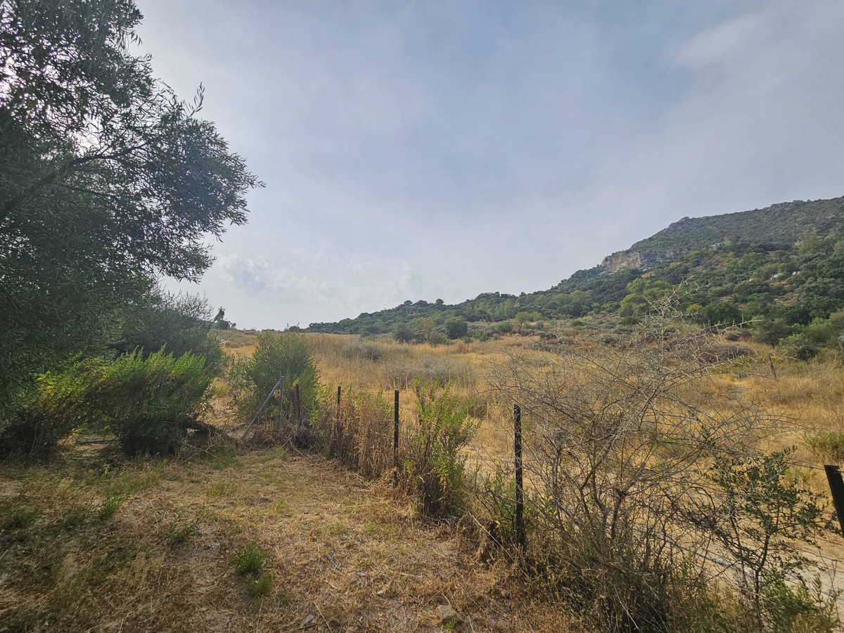 Finca - Cortijo te koop in Gaucín | 5 slaapkamers H5147434