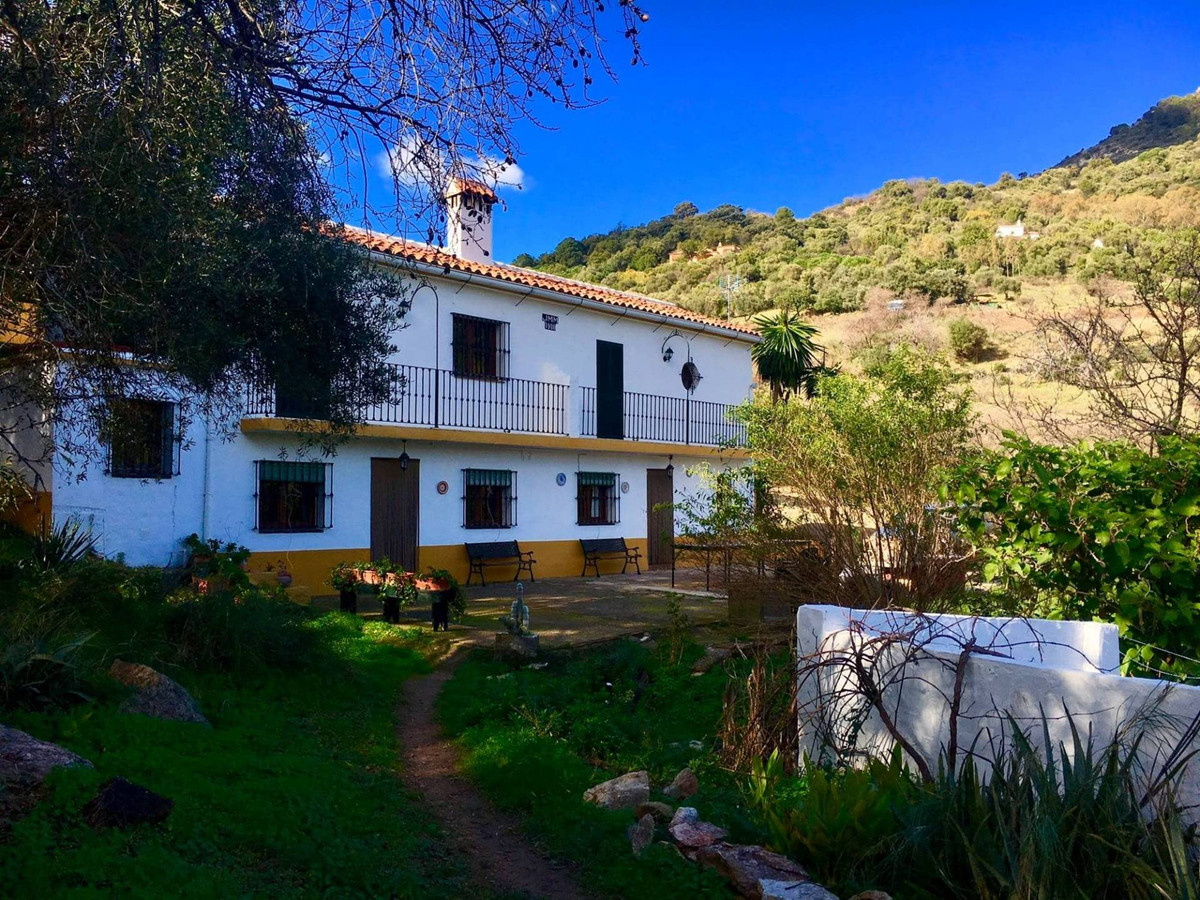 Finca - Cortijo te koop in Gaucín | 5 slaapkamers H5147434