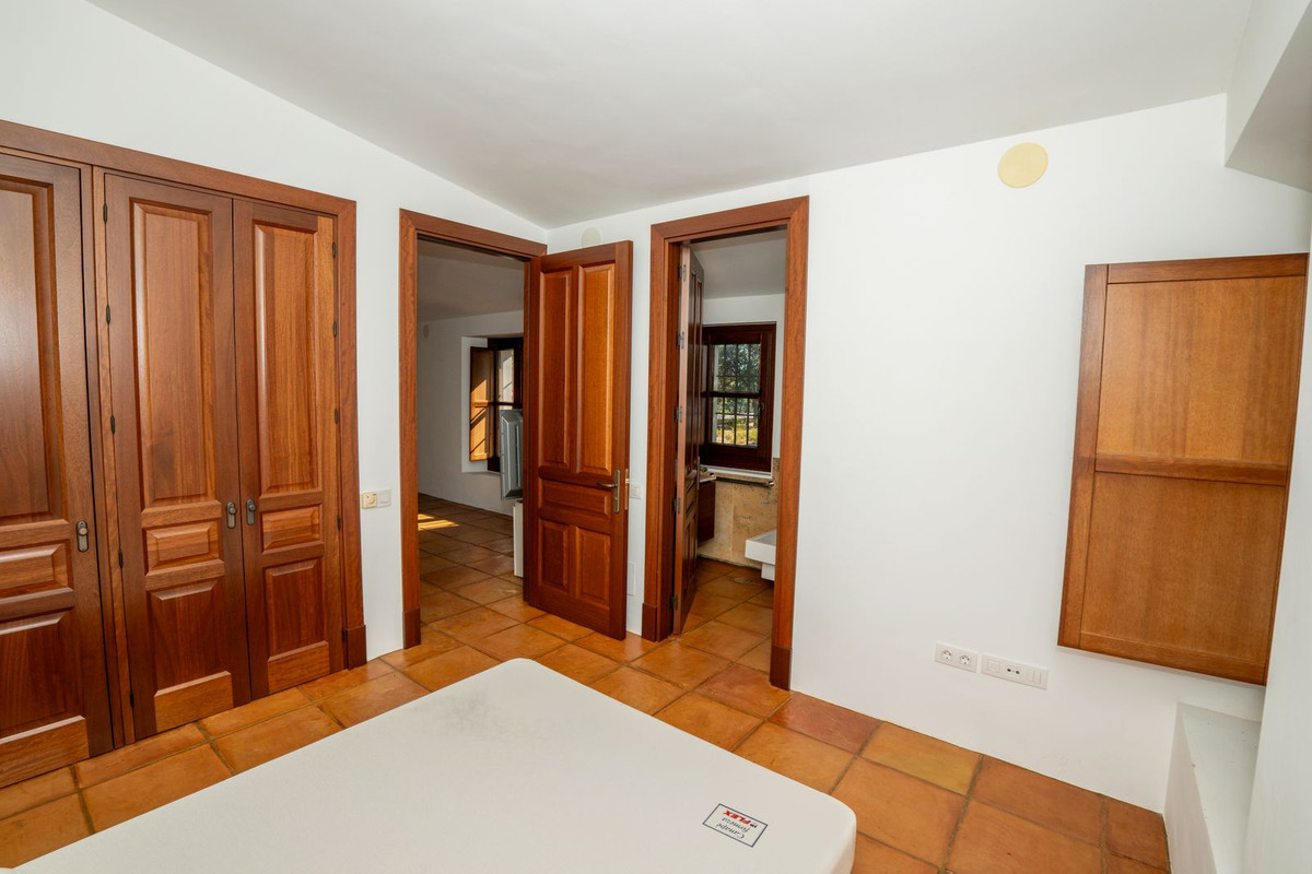 Vrijstaande Villa te koop in Gaucín | 4 slaapkamers H5154823