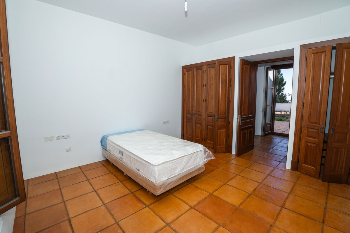 Vrijstaande Villa te koop in Gaucín | 4 slaapkamers H5154823