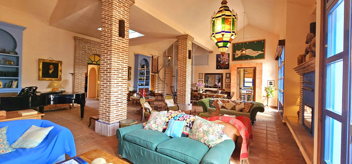 Vrijstaande Villa te koop in Gaucín | 7 slaapkamers H5234536