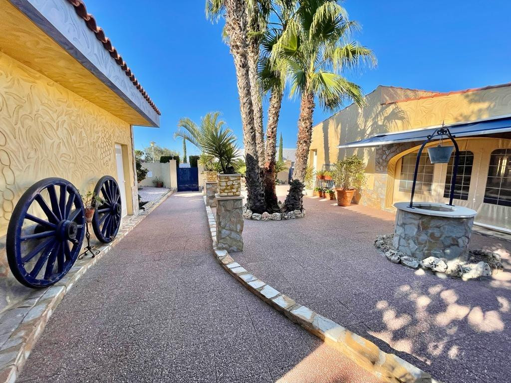 Property main view 44