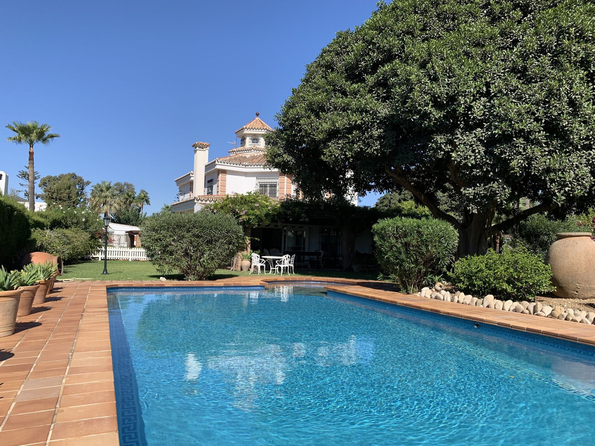 Huis te koop in Guadalmar | 5 slaapkamers H4821694