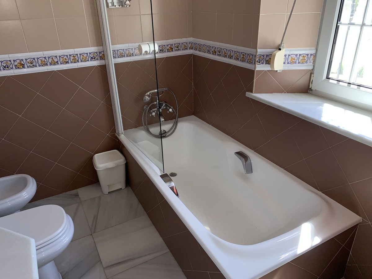 Huis te koop in Guadalmar | 5 slaapkamers H4821694