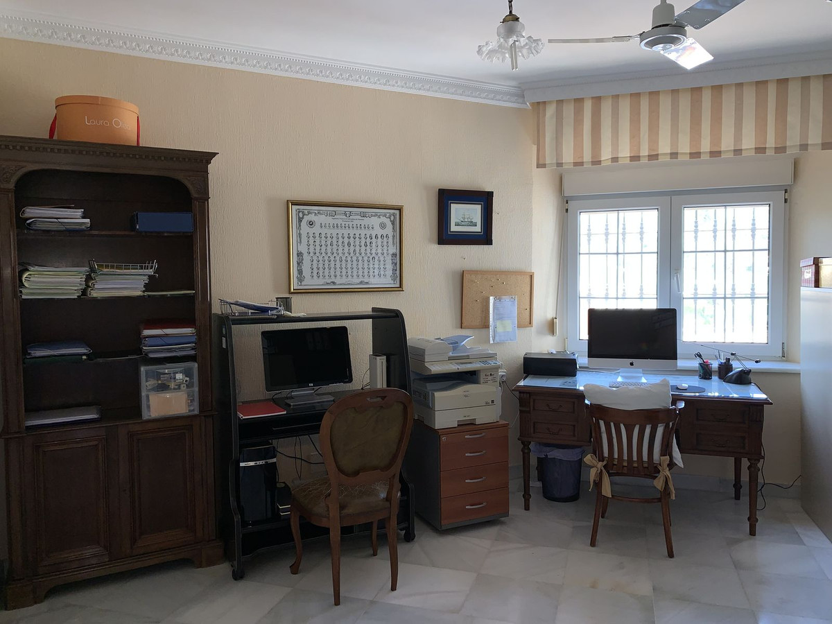 Huis te koop in Guadalmar | 5 slaapkamers H4821694