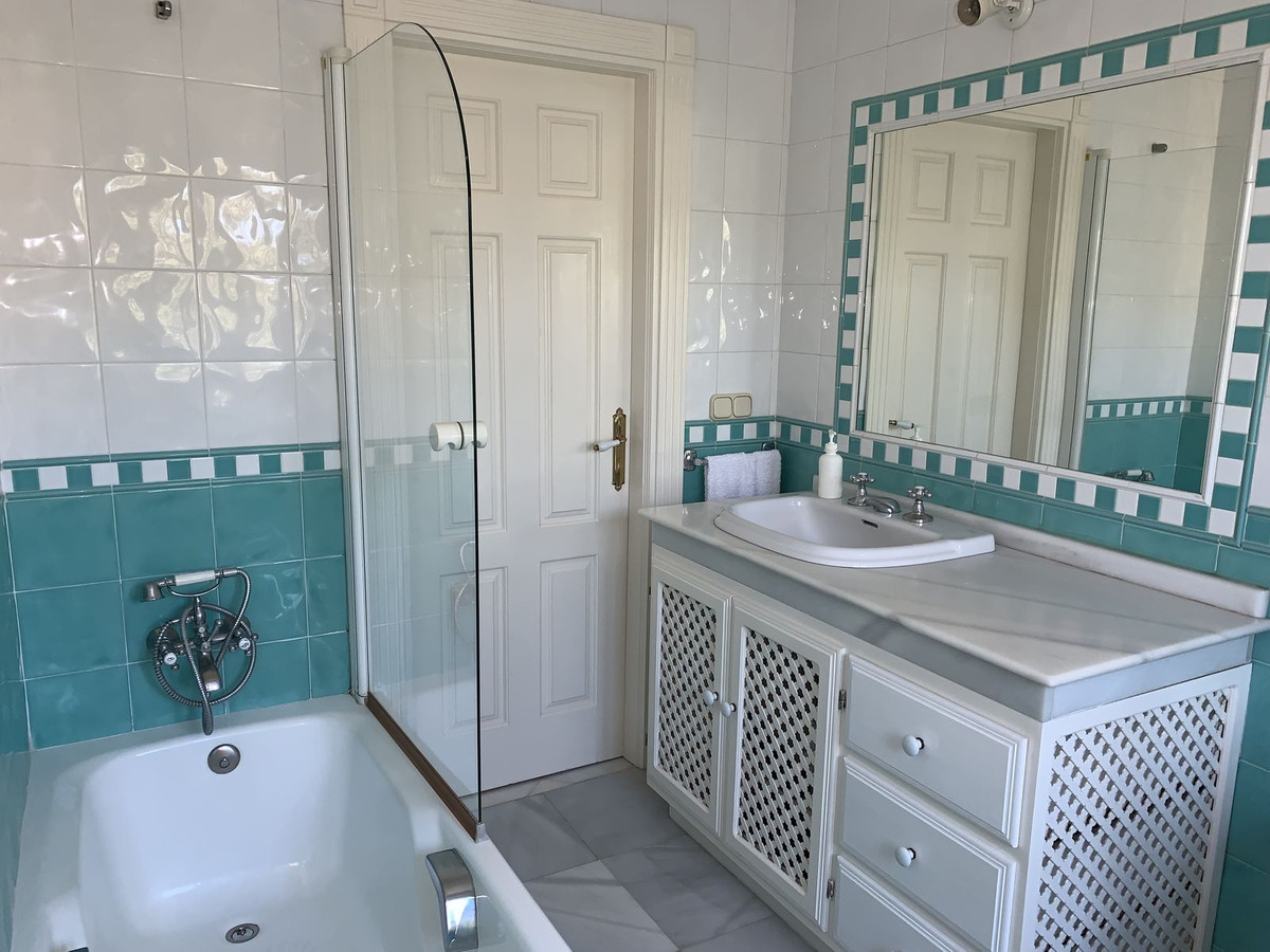 Huis te koop in Guadalmar | 5 slaapkamers H4821694