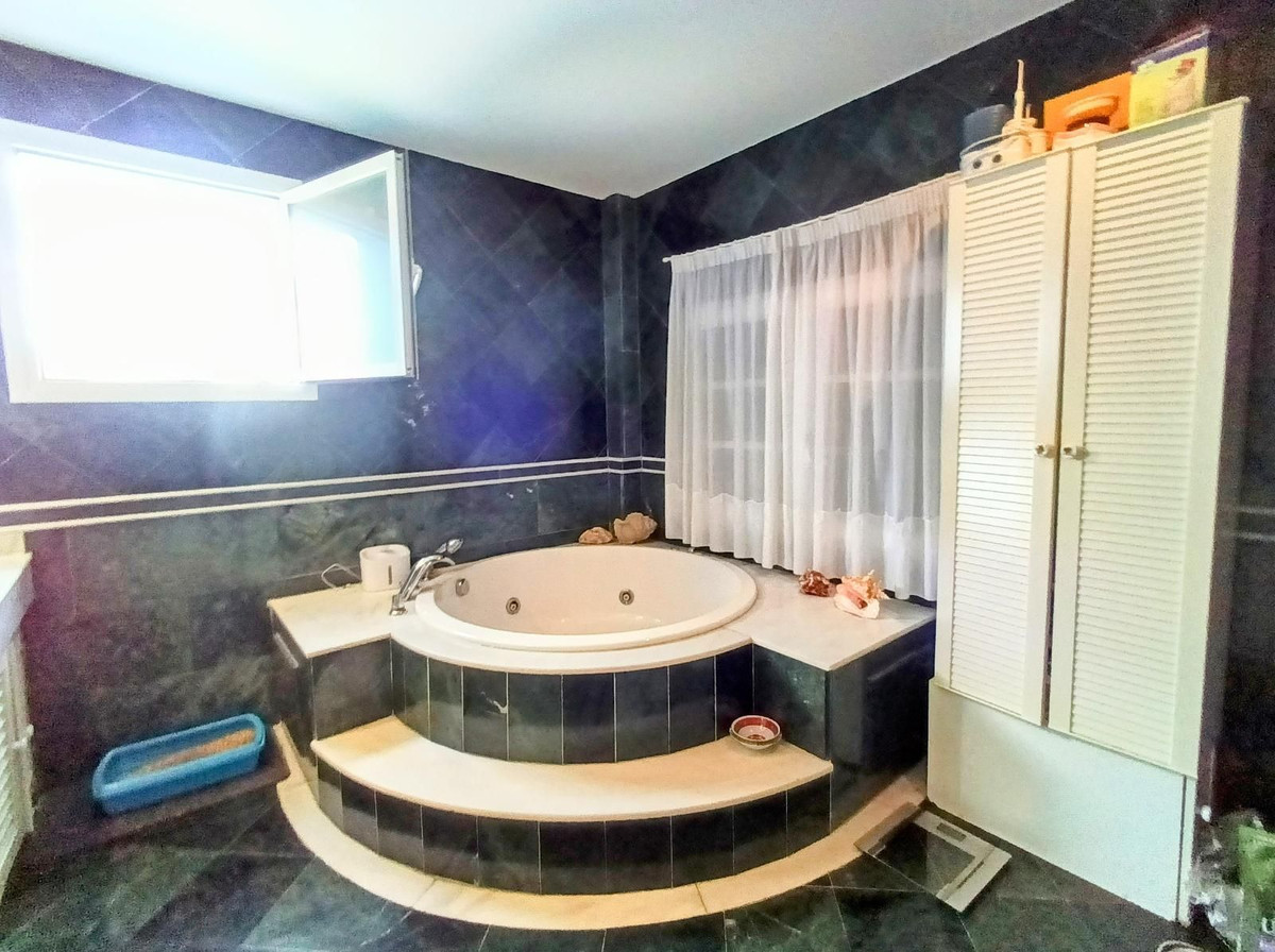 Huis te koop in Guadalmar | 4 slaapkamers H5216440