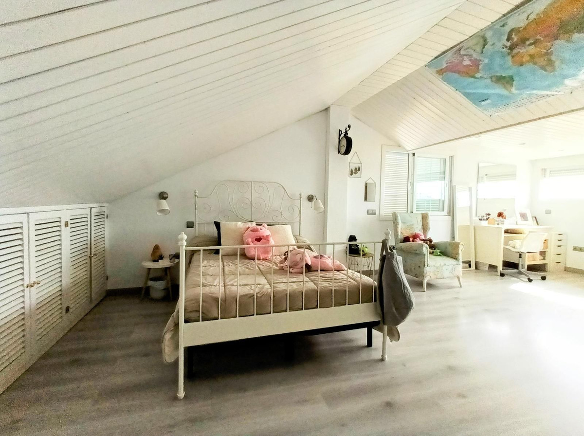 Huis te koop in Guadalmar | 4 slaapkamers H5216440