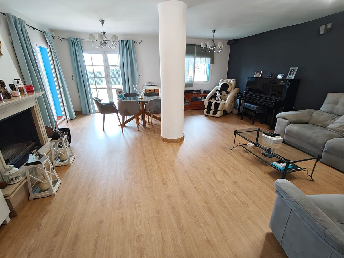 Huis te koop in Guadalmar | 4 slaapkamers H5253970