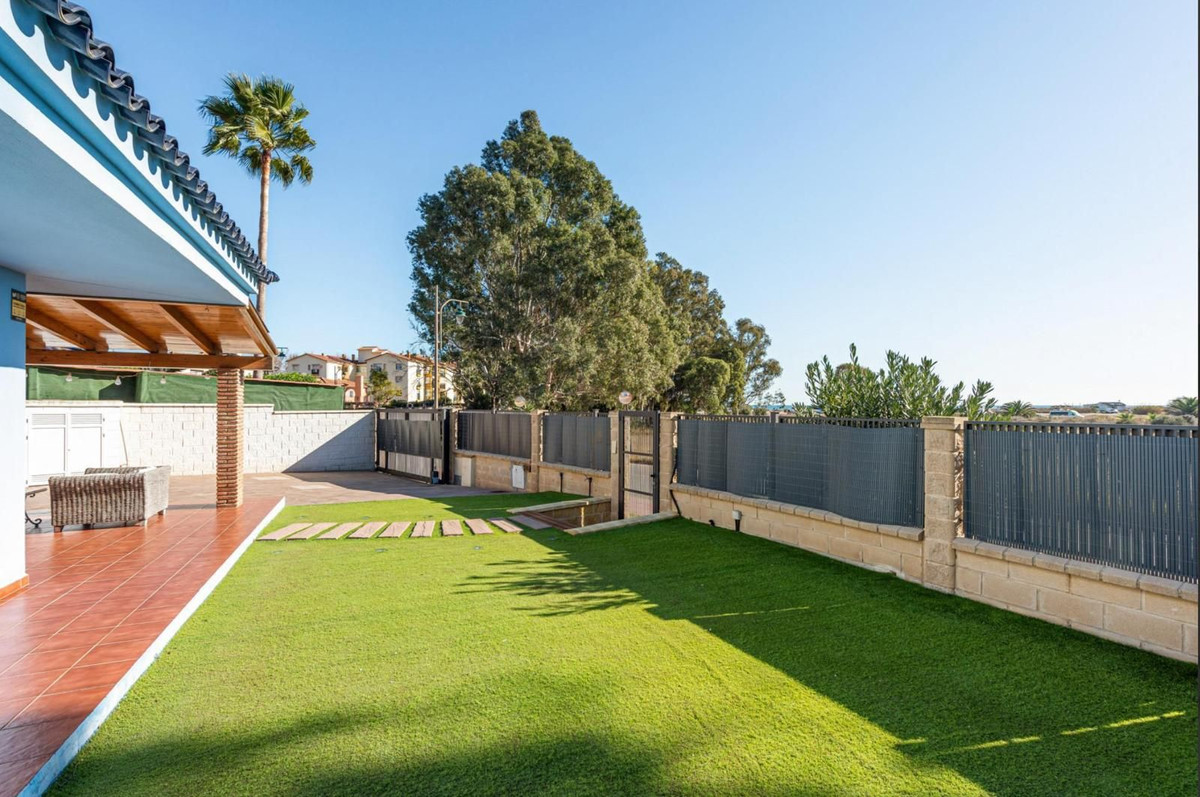 Huis te koop in Guadalmar | 4 slaapkamers H5253970